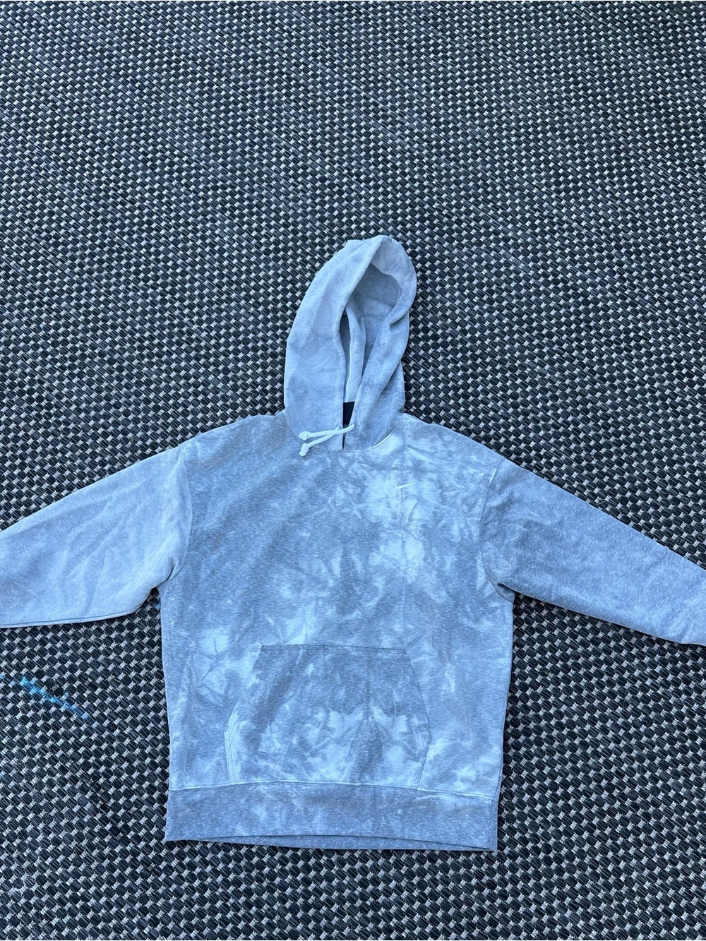 Nike dri fit hoodie lightweight material grey white size small